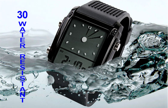 Wasser beständige analoge Uhr-Doppelzeit-Unisexarmbanduhr LCD